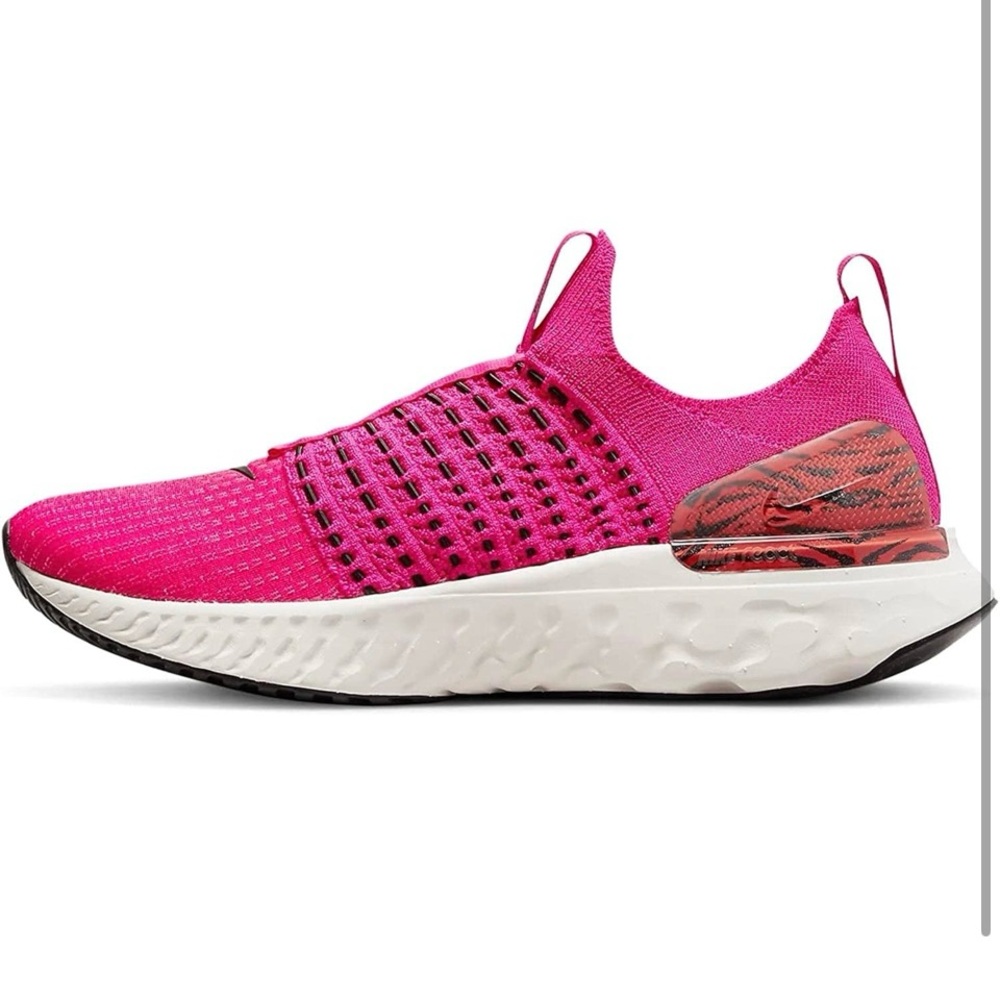 Nike - Picture 2 of 2